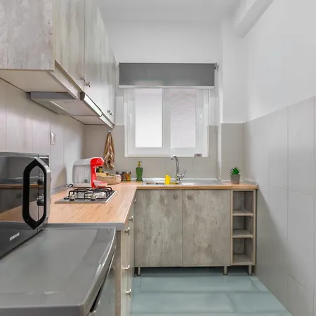 Apartment House Of Helios