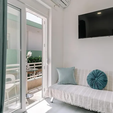 House Of Helios Apartment