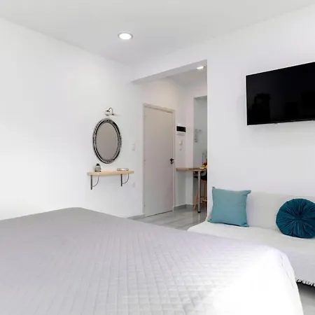 Apartment House Of Helios